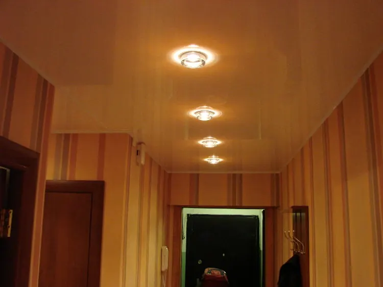 Tavane extensibile hol · 4